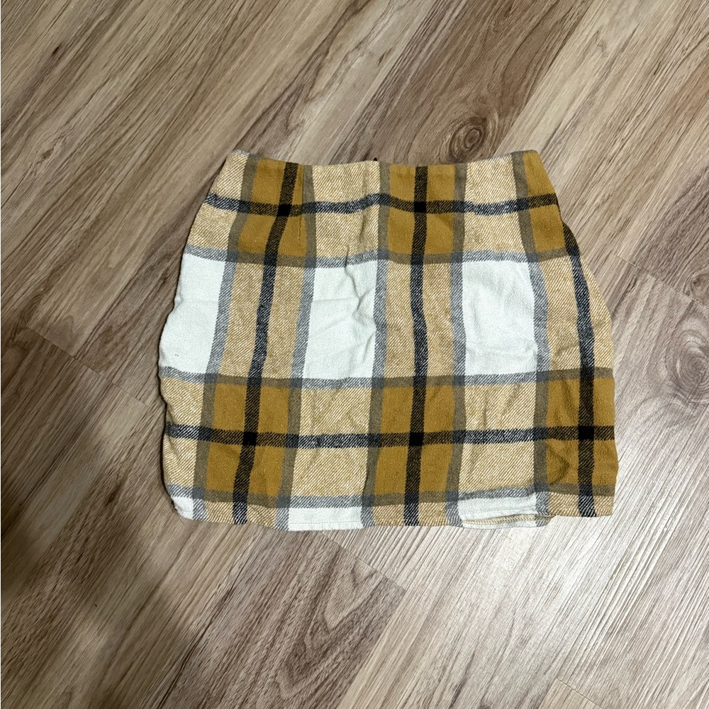 SHEIN Tan and White Plaid Mini Skirt